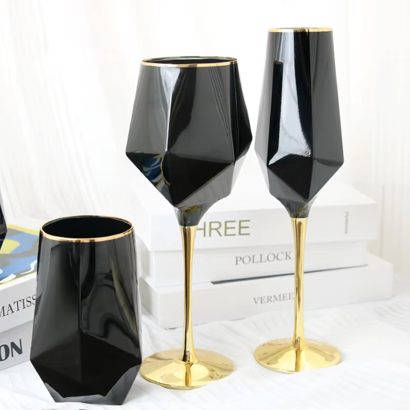 Pure Black Crystal Golden Edge - Home Cinema Glasses 评论和价格
